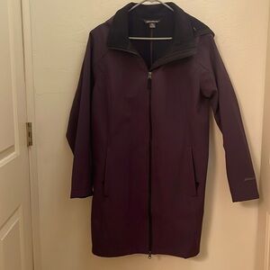 Women’s hooded Eddie Bauer winter Jacket
